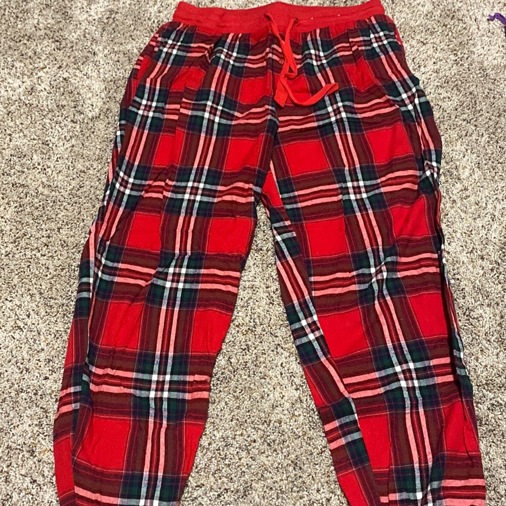 Red christmas plaid pajama pants